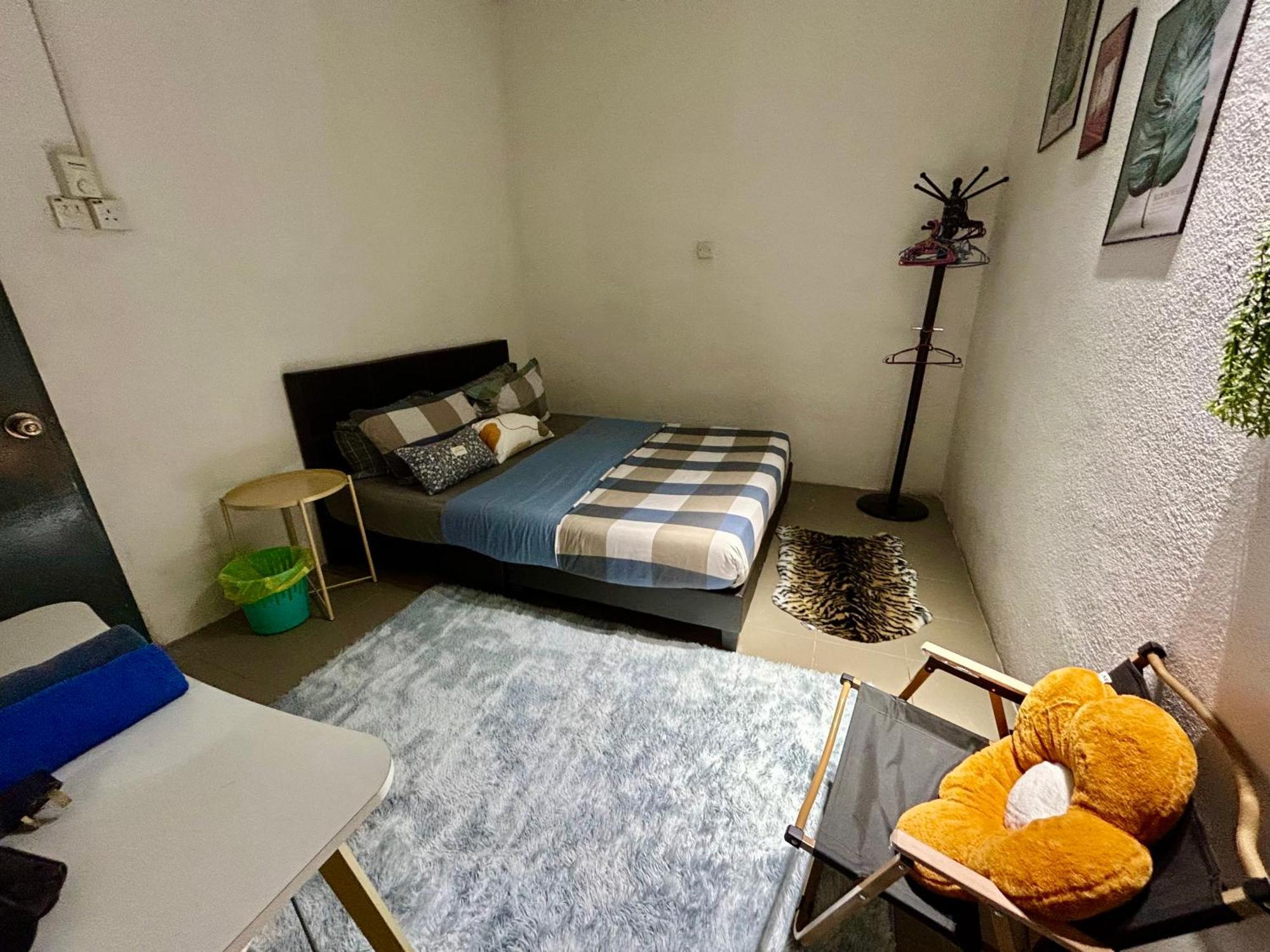 Entire 33 Cozy House • 3 Bedroom @ Alma 메르타잠 외부 사진