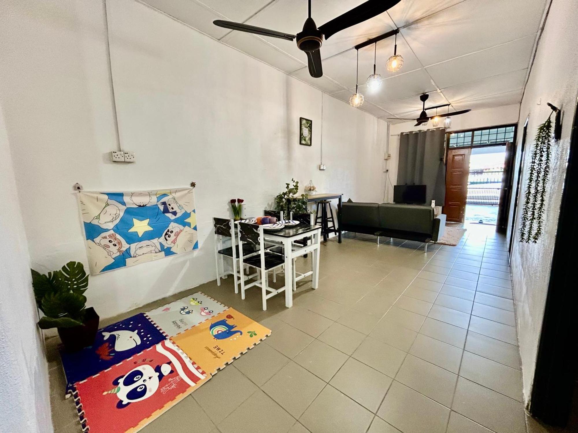 Entire 33 Cozy House • 3 Bedroom @ Alma 메르타잠 외부 사진